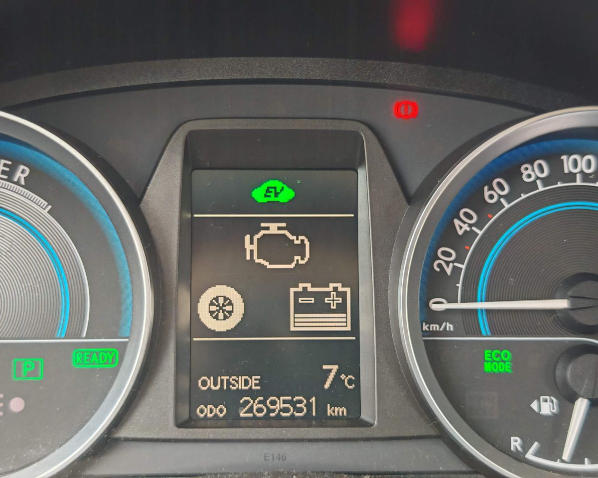 Instrument cluster 269531 km